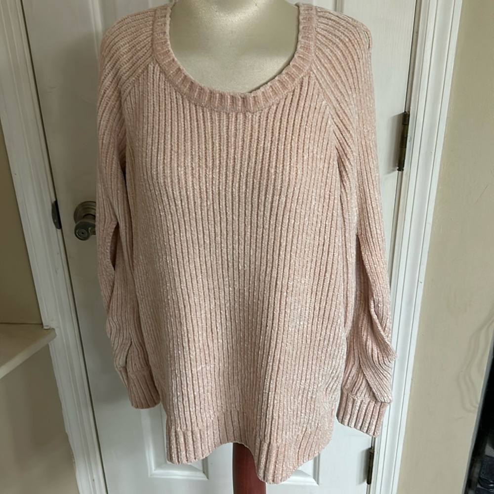 Calista long sleeve sweater. Sz small